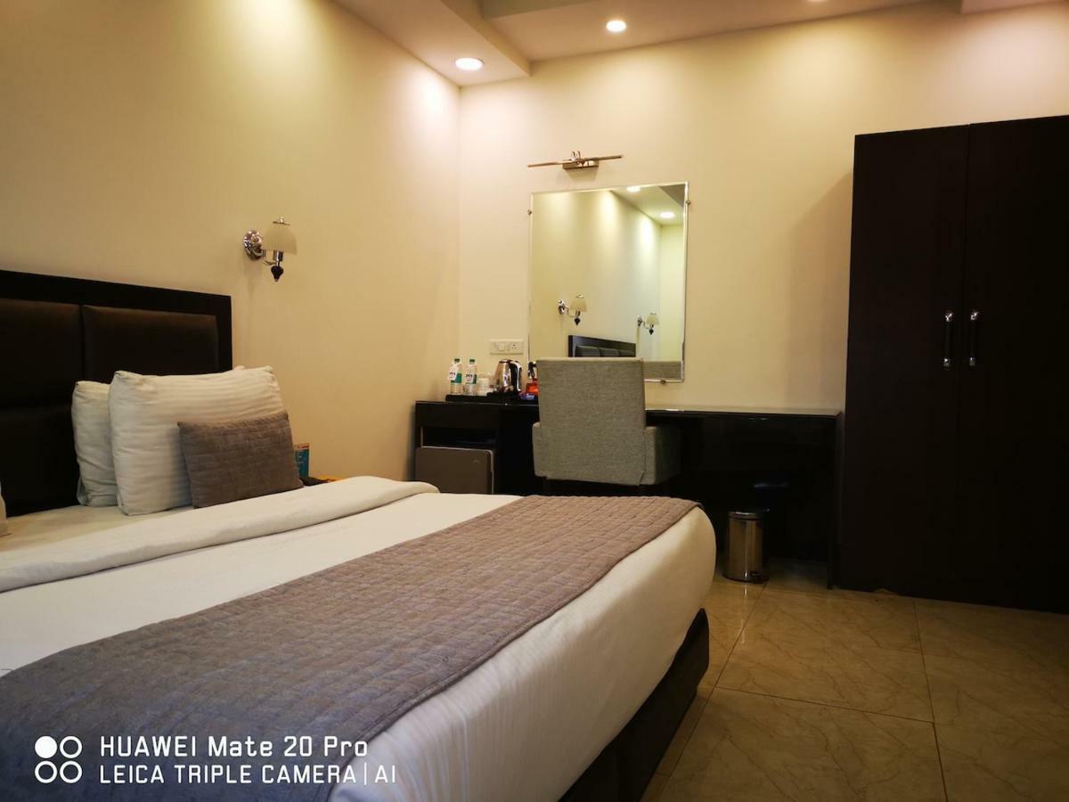 Hotel Pk Residency Noida Ngoại thất bức ảnh