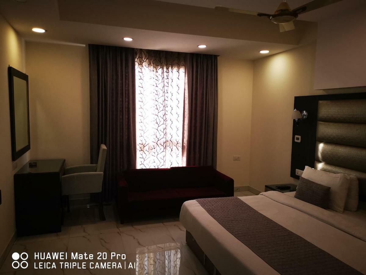 Hotel Pk Residency Noida Ngoại thất bức ảnh